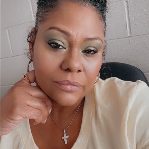 Meet your Posher, Cheretha - Picture 4 of 4